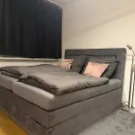 Stilvolle Und Gut Ausgestattete 2-zimmer *