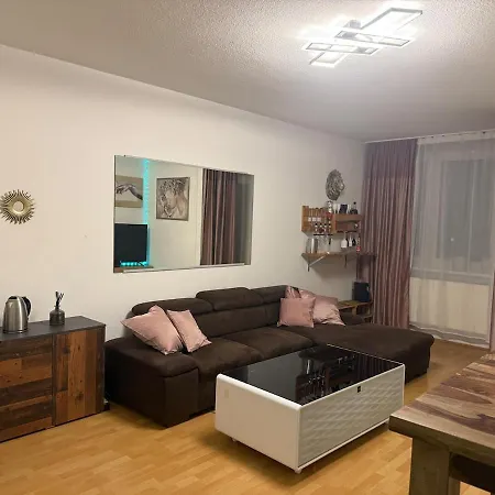 Stilvolle Und Gut Ausgestattete 2-zimmer 아파트 *